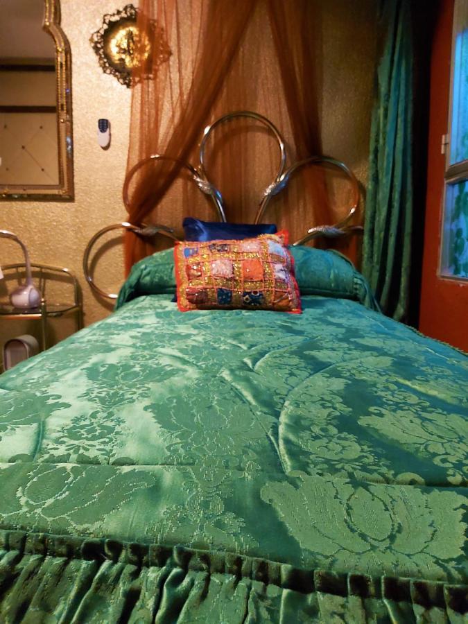 Alicante Room And Gayfriendly Exterior photo